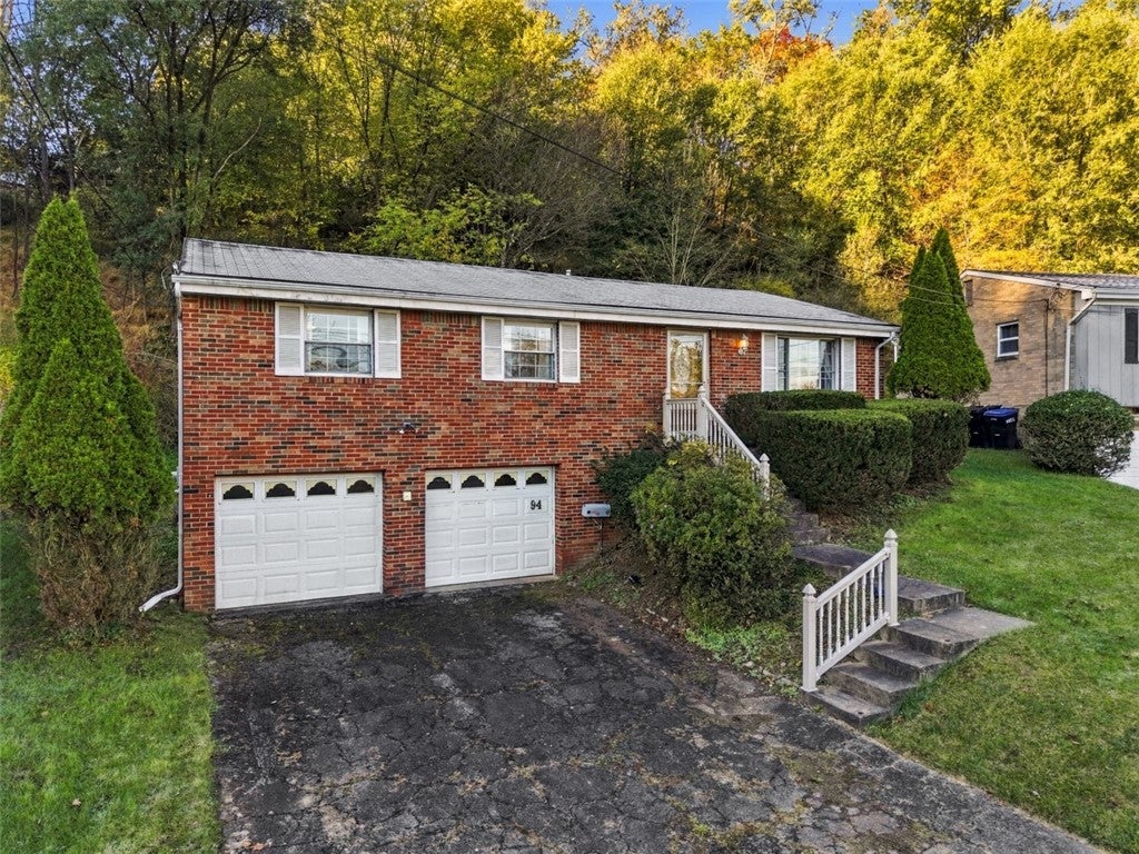 94 York Dr