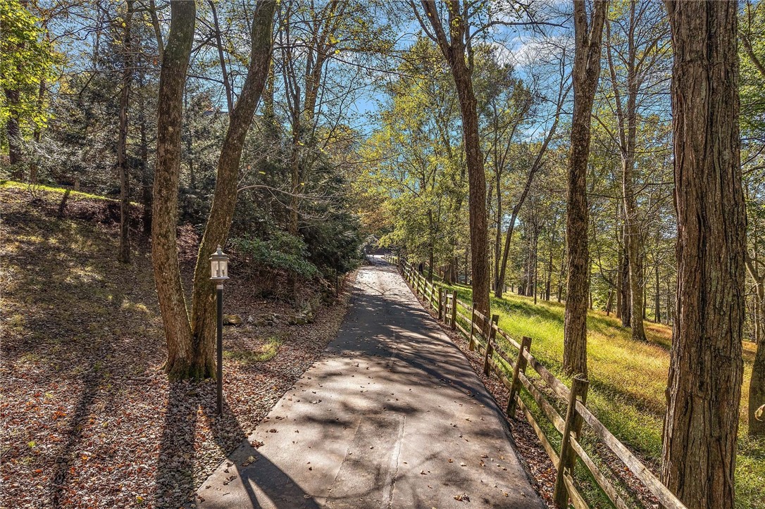 104-102 Thornbrook Drive