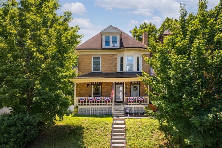 Photo 1 of 39 — 5624 Woodmont St, Squirrel Hill, PA 15217