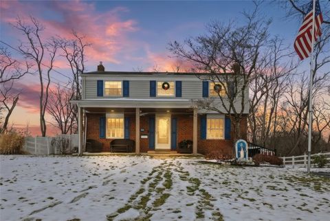 Photo of 650 Galway Dr, Bethel Park, PA 15102 (MLS # 1736265)