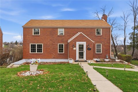 Photo of 5240 Orchard Hill Dr, Pittsburgh, PA 15236 (MLS # 1744775)