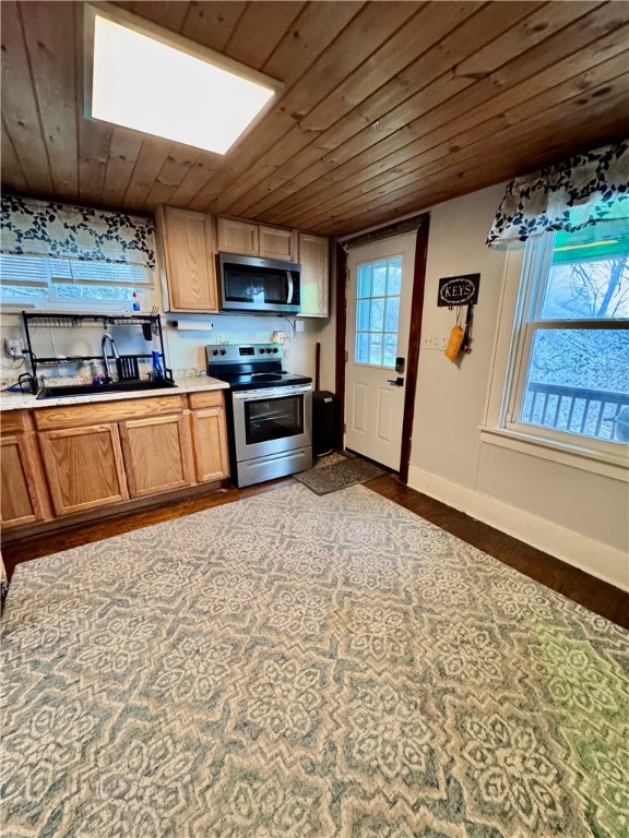 Springfield Twp - Fay, Pennsylvania 15425, United States, 2 Bedrooms Bedrooms, ,1 BathroomBathrooms,Residential,Contingent,117326