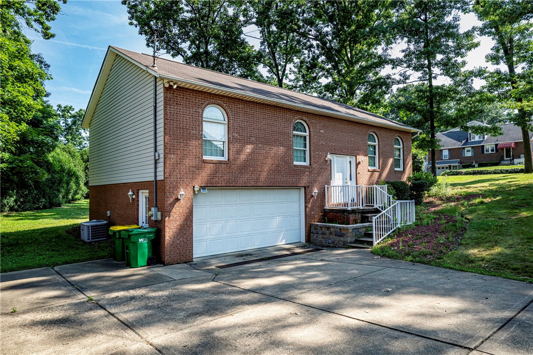 4135 Hopewell Ave