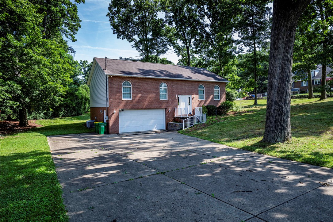 4135 Hopewell Ave