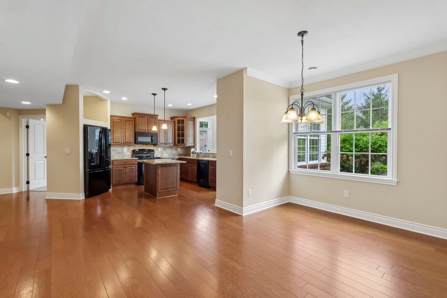 3103 Ambassador Lane
