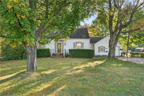 Photo of 219 Meridian Rd, Butler, PA 16001 (MLS # 1723888)