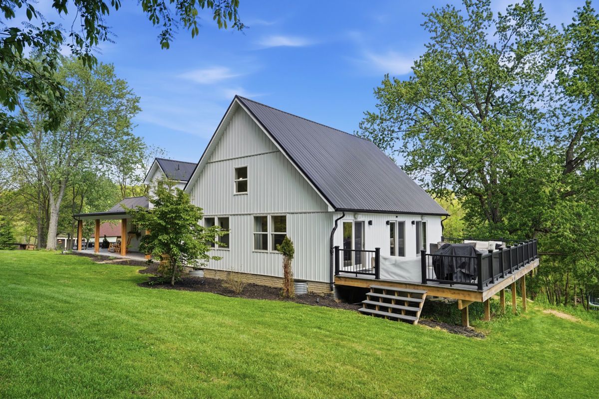 196 Lutz Rd