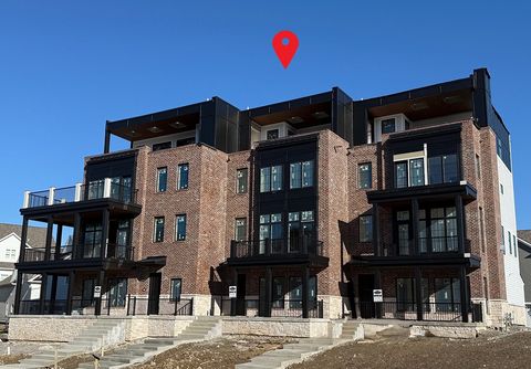 66 1st Street Oakmont PA 15139