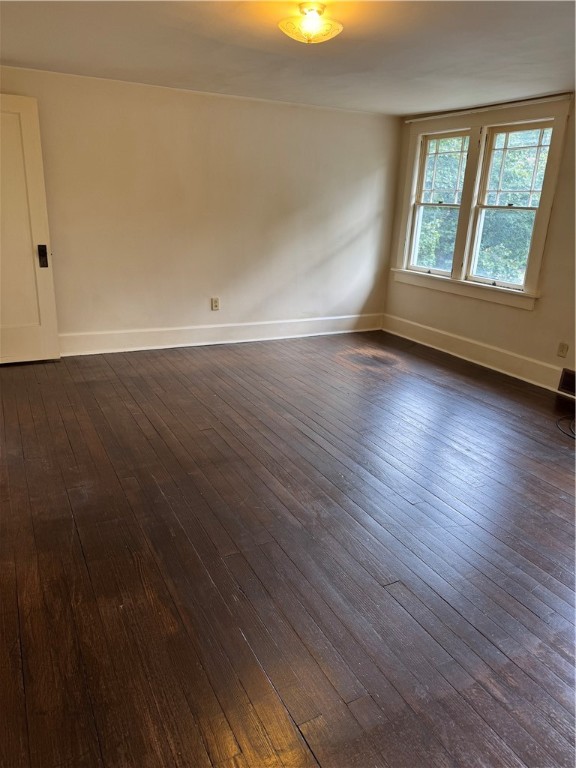 New Castle, Pennsylvania 16101, United States, 2 Bedrooms Bedrooms, ,1 BathroomBathrooms,Residential,Active,215095