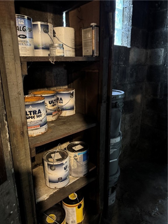 New Castle, Pennsylvania 16101, United States, 2 Bedrooms Bedrooms, ,1 BathroomBathrooms,Residential,Active,215095