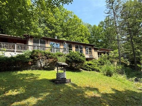 Photo of 254 Light Ln, Ligonier, PA 15658 (MLS # 1738326)