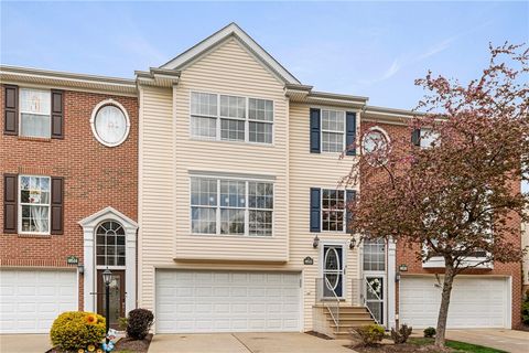 Photo of 10522 Forest Hill Dr, Wexford, PA 15090 (MLS # 1748841)