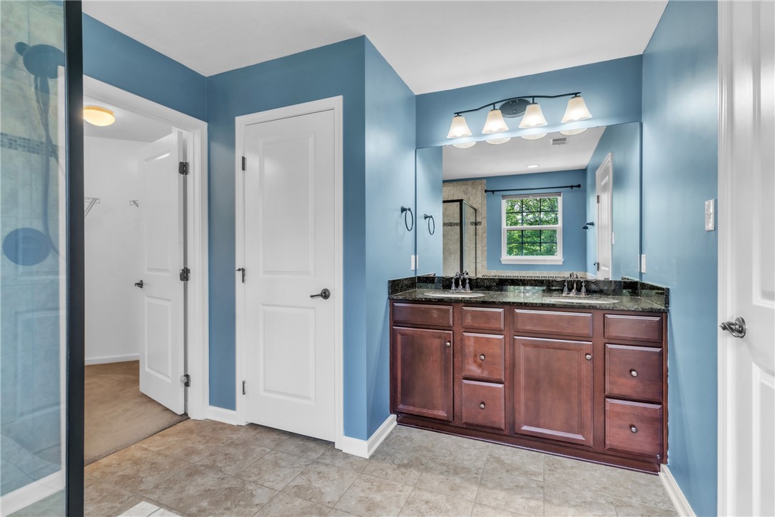 Hampton, Pennsylvania 15044, United States, 5 Bedrooms Bedrooms, ,4 BathroomsBathrooms,Residential,Active,149649