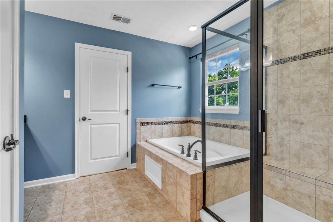 Hampton, Pennsylvania 15044, United States, 5 Bedrooms Bedrooms, ,4 BathroomsBathrooms,Residential,Active,149649