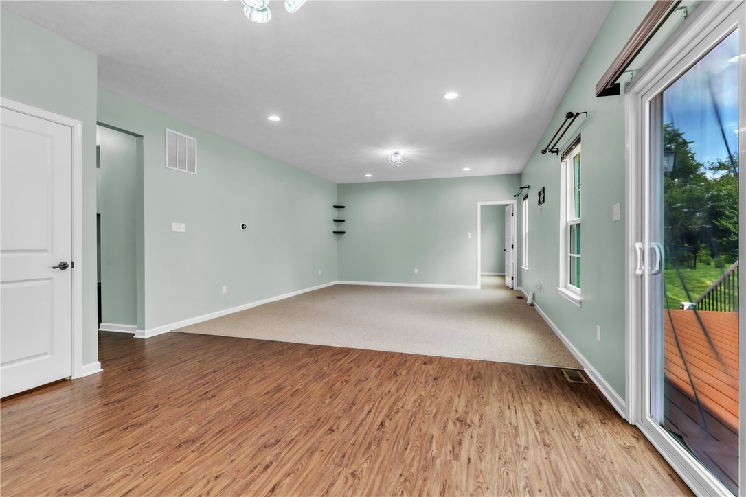 Hampton, Pennsylvania 15044, United States, 5 Bedrooms Bedrooms, ,4 BathroomsBathrooms,Residential,Active,149649