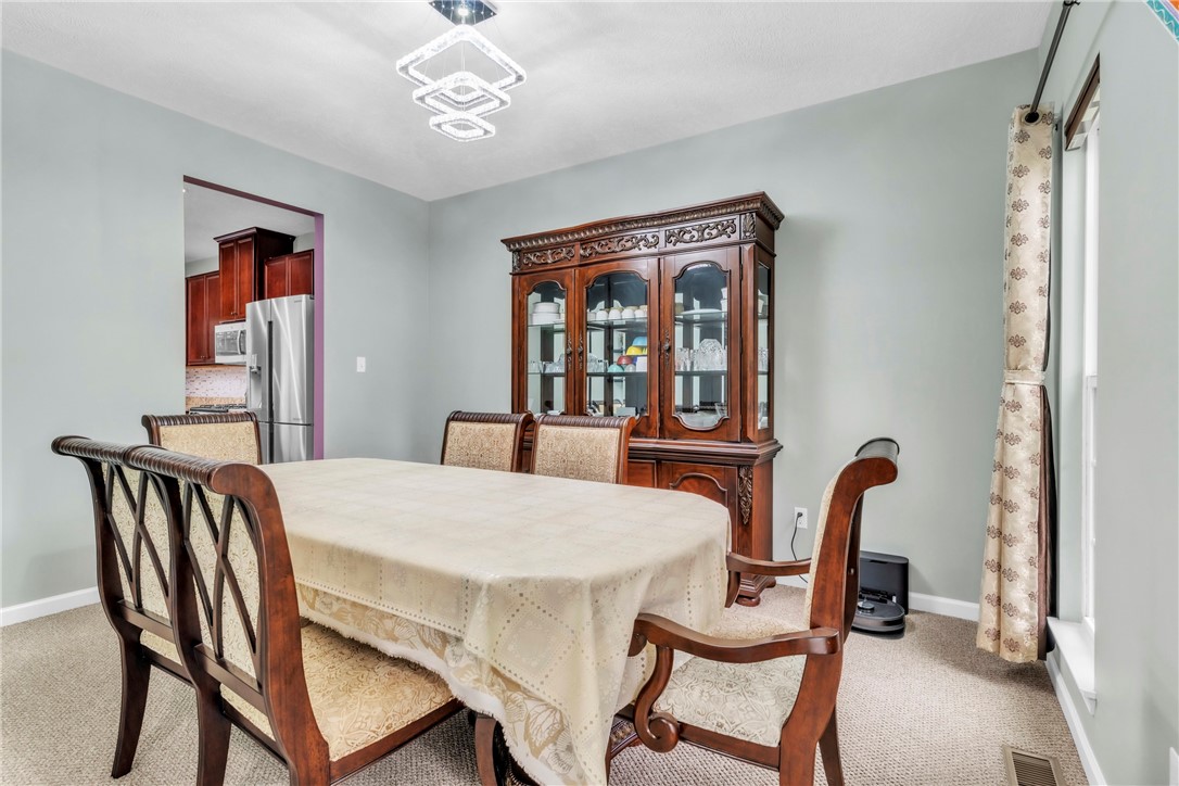 Hampton, Pennsylvania 15044, United States, 5 Bedrooms Bedrooms, ,4 BathroomsBathrooms,Residential,Active,149649