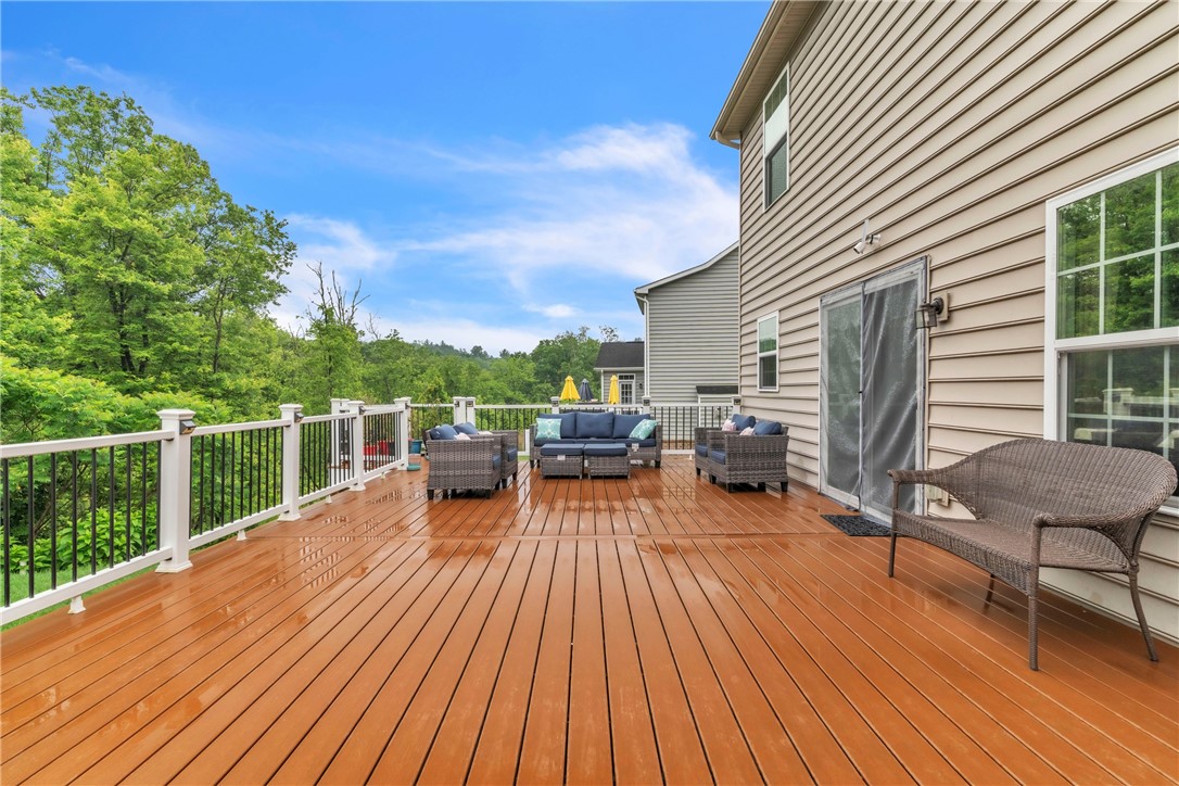 Hampton, Pennsylvania 15044, United States, 5 Bedrooms Bedrooms, ,4 BathroomsBathrooms,Residential,Active,149649