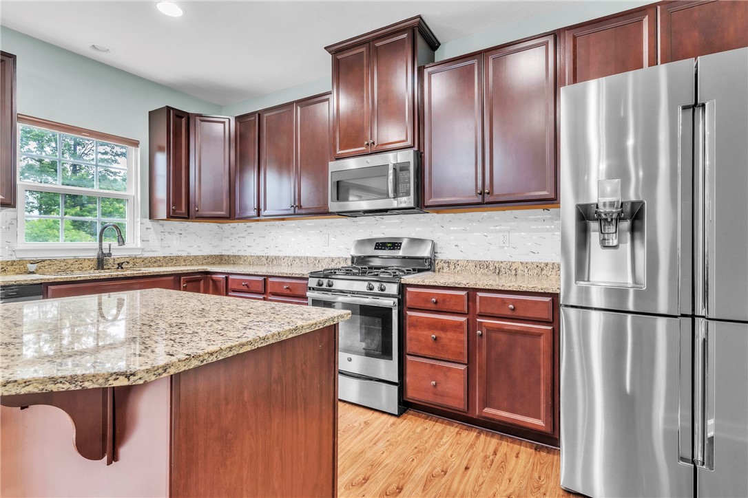 Hampton, Pennsylvania 15044, United States, 5 Bedrooms Bedrooms, ,4 BathroomsBathrooms,Residential,Active,149649