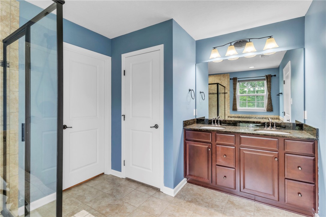 Hampton, Pennsylvania 15044, United States, 5 Bedrooms Bedrooms, ,4 BathroomsBathrooms,Residential,Active,149649