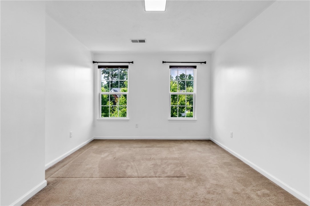 Hampton, Pennsylvania 15044, United States, 5 Bedrooms Bedrooms, ,4 BathroomsBathrooms,Residential,Active,149649