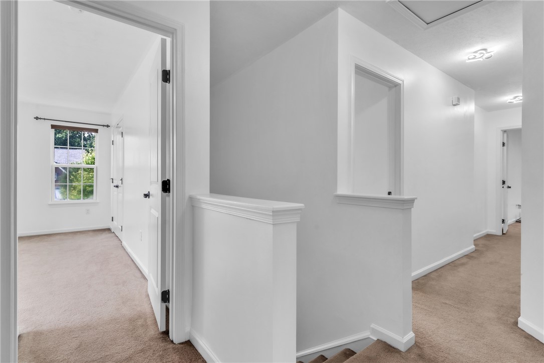 Hampton, Pennsylvania 15044, United States, 5 Bedrooms Bedrooms, ,4 BathroomsBathrooms,Residential,Active,149649