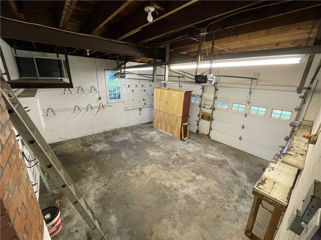 Twp Of But SE, Pennsylvania 16002, United States, 3 Bedrooms Bedrooms, ,3 BathroomsBathrooms,Residential,Pending,58282