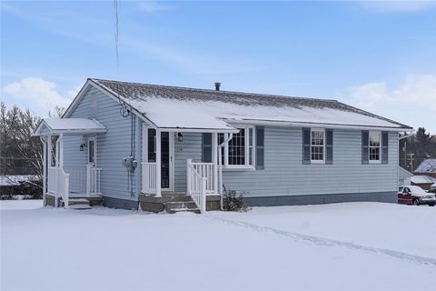 Photo of 106 Crevar Dr, Butler, PA 16001 (MLS # 1737396)