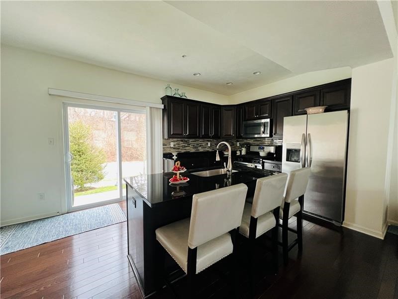 Marshall, Pennsylvania 15086, United States, 4 Bedrooms Bedrooms, ,3 BathroomsBathrooms,Residential,Active,141186
