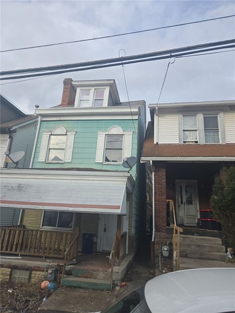 Photo of 401 Wabana St, Pittsburgh, PA 15214 (MLS # 1744061)