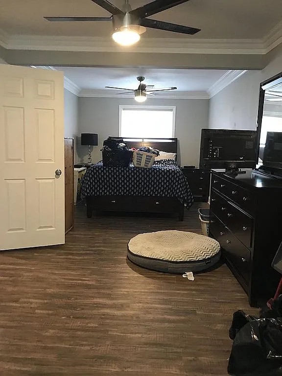 225 Sandalwood Dr