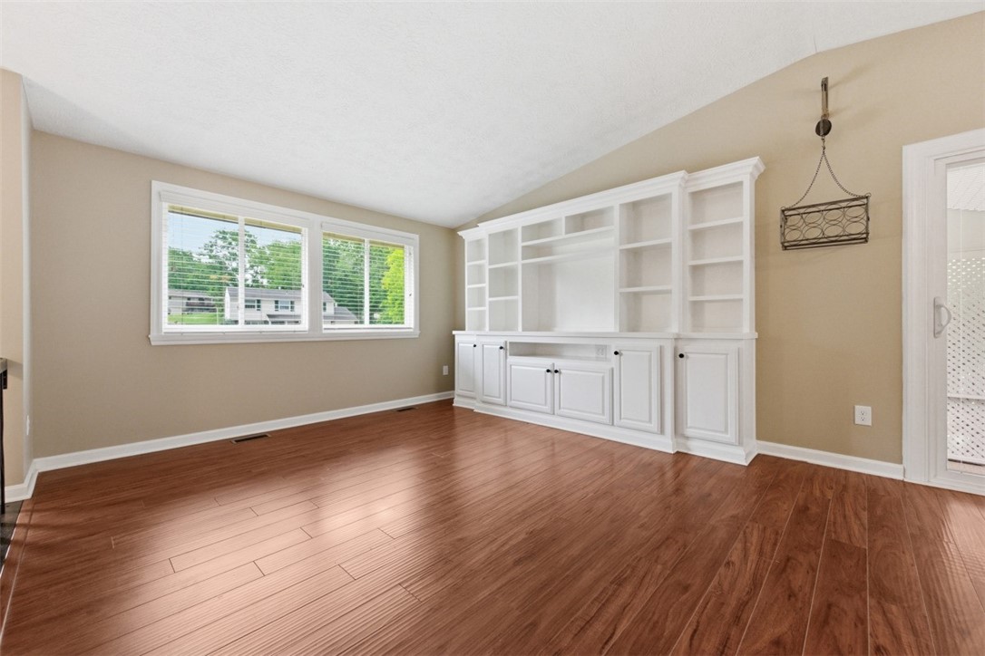 323 Alamo Drive