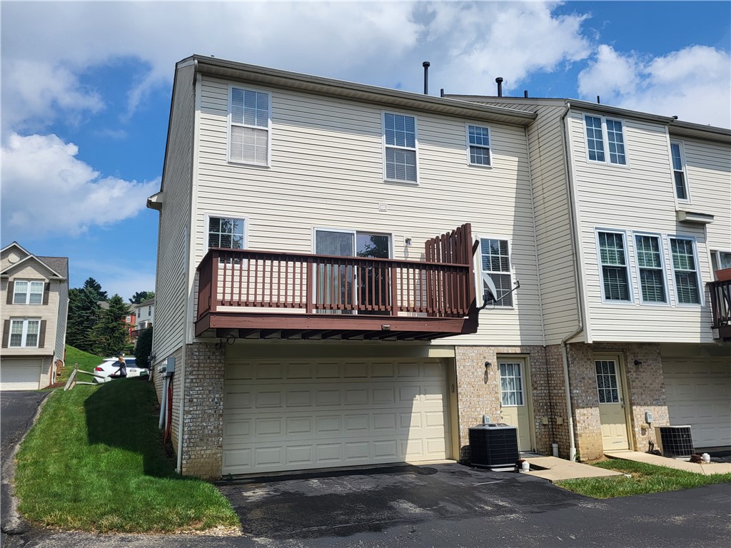 182 Blue Grass Circle