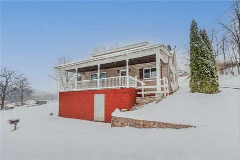 93 McKinstry Hill Rd Kiskiminetas Twp PA 15613