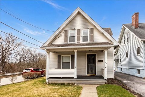 Photo of 165 Beram Ave, Bridgeville, PA 15017 (MLS # 1743224)