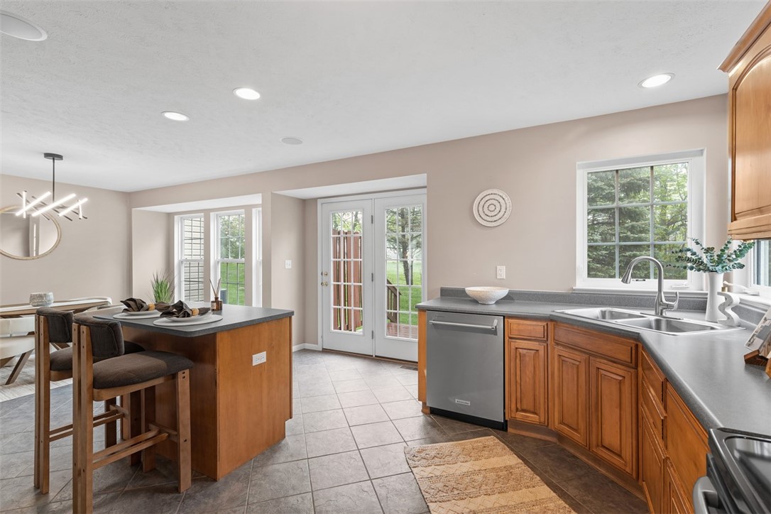 200 Blue Grass Cir Cir, Monroeville, Pennsylvania image 8