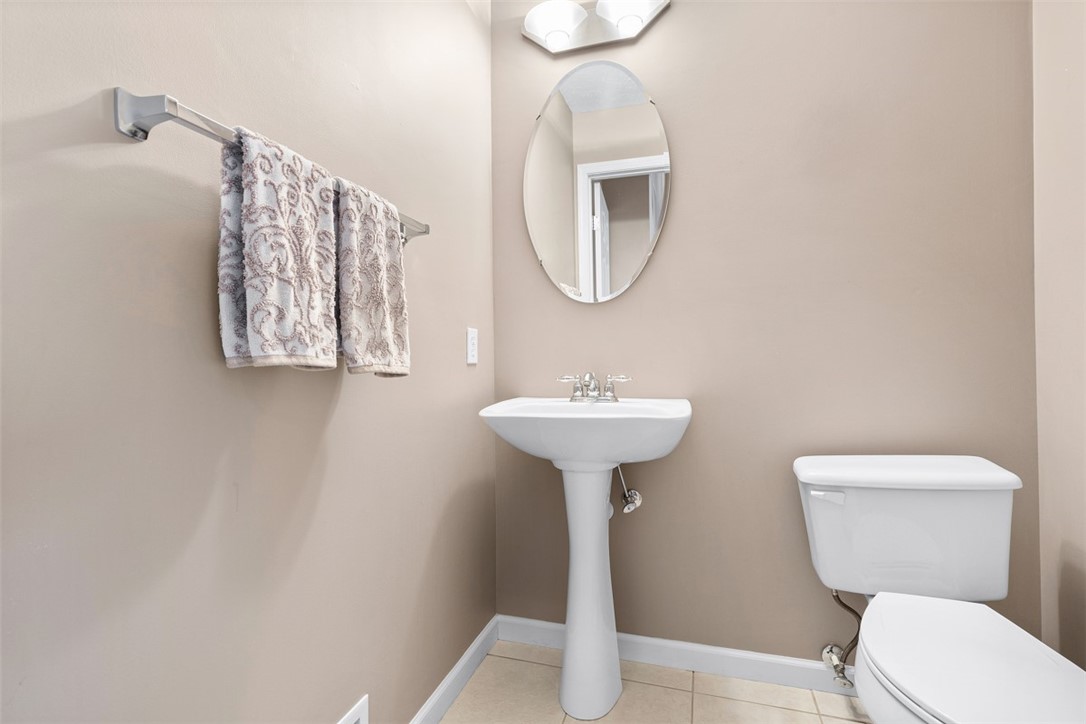 200 Blue Grass Cir Cir, Monroeville, Pennsylvania image 12