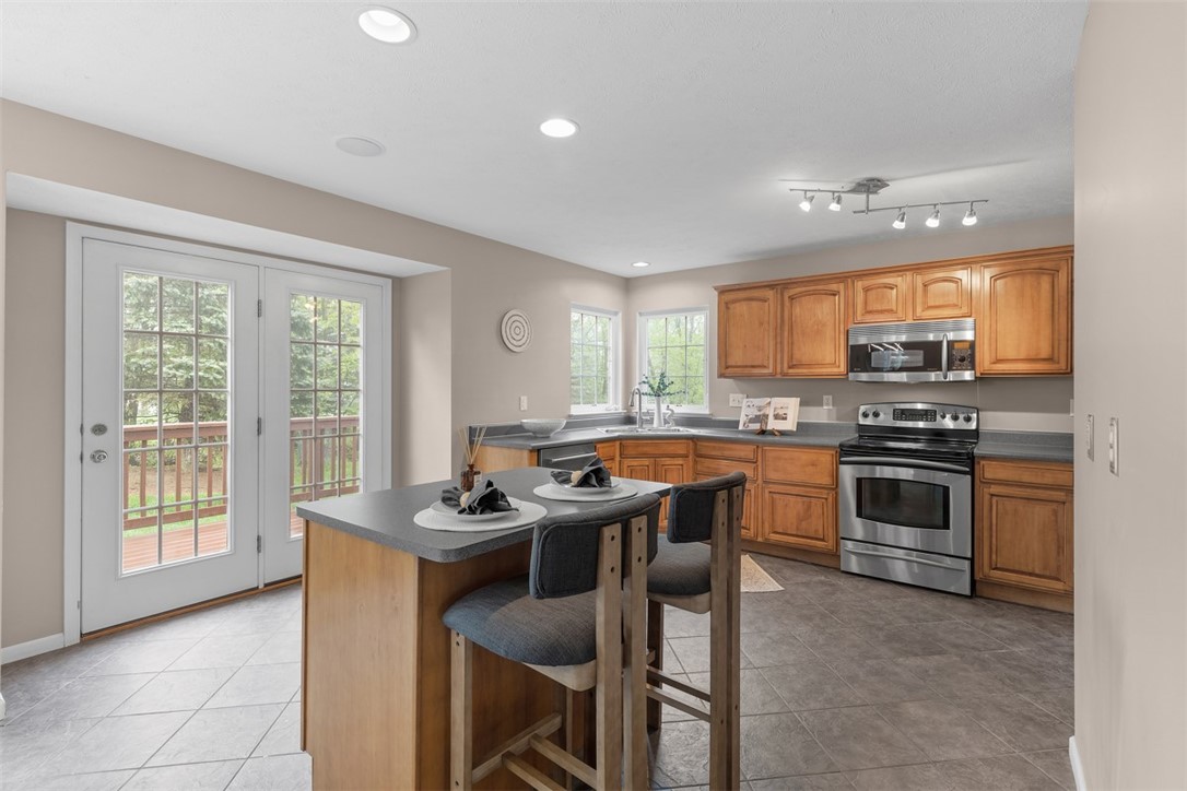 200 Blue Grass Cir Cir, Monroeville, Pennsylvania image 9