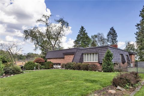 Photo of 3720 Old William Penn Hwy, Pittsburgh, PA 15235 (MLS # 1750184)