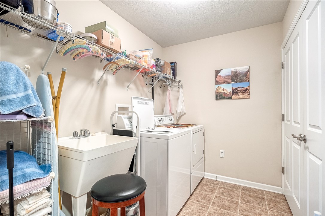 Allegheny Twp - Wml, Pennsylvania 15613, United States, 2 Bedrooms Bedrooms, ,3 BathroomsBathrooms,Residential,Active,107327