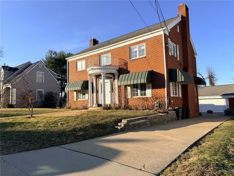 Photo of 250 Grandview Way, Charleroi, PA 15022 (MLS # 1741595)