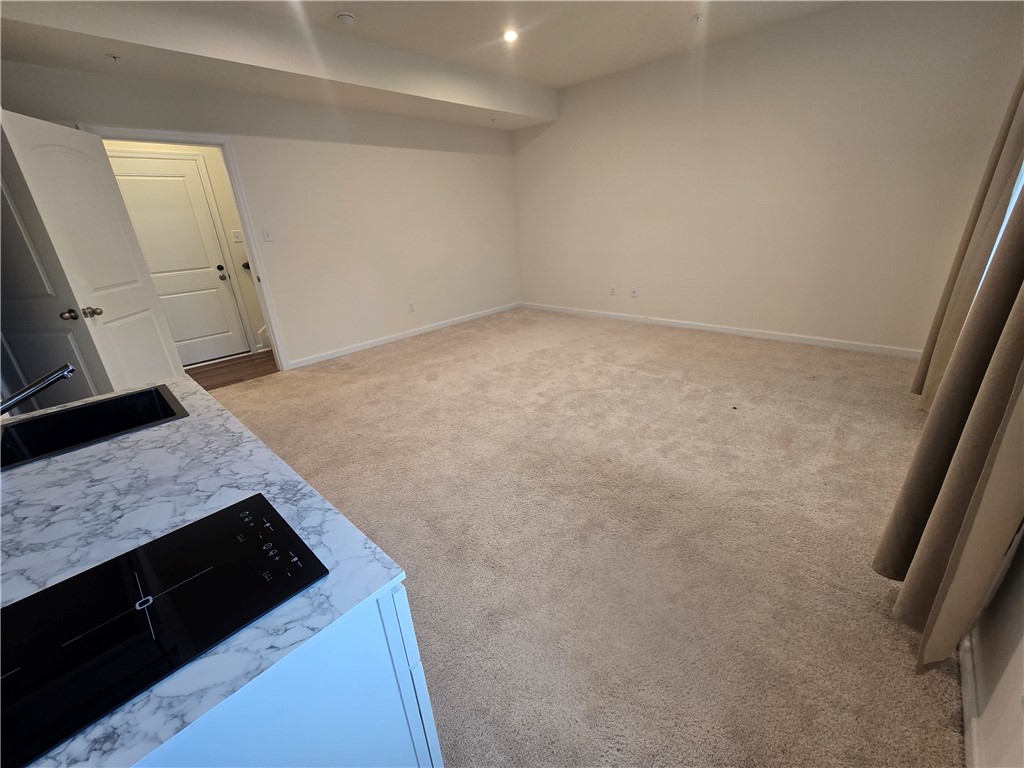 Collier Twp, Pennsylvania 15205, United States, 4 Bedrooms Bedrooms, ,4 BathroomsBathrooms,Residential,Active,250619