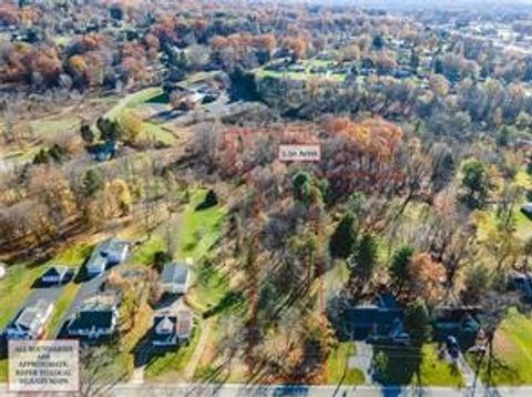 Photo of 0 E Maitland Ln, New Castle, PA 16105 (MLS # 1731929)