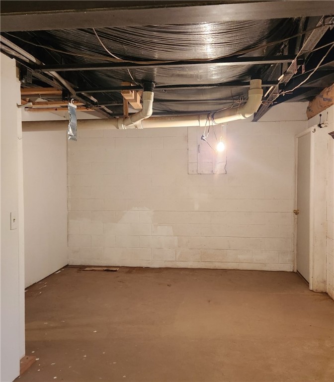 Clarion, Pennsylvania 16214, United States, 2 Bedrooms Bedrooms, ,2 BathroomsBathrooms,Residential,Active,219766