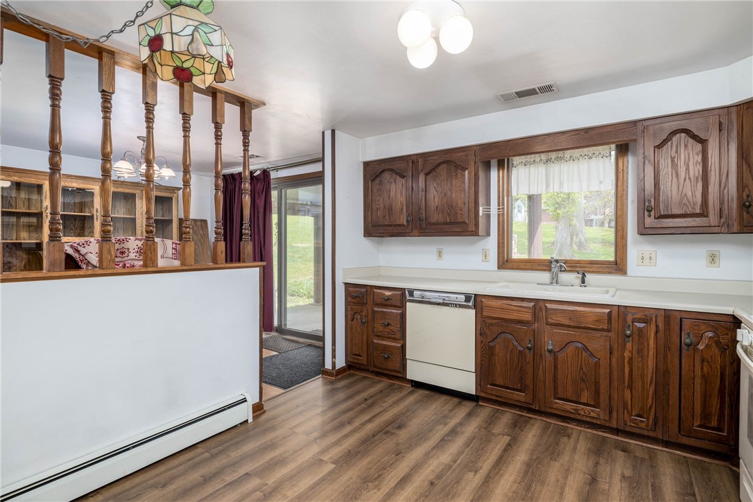 N Franklin Twp, Pennsylvania 15301, United States, 3 Bedrooms Bedrooms, ,3 BathroomsBathrooms,Residential,Pending,122537