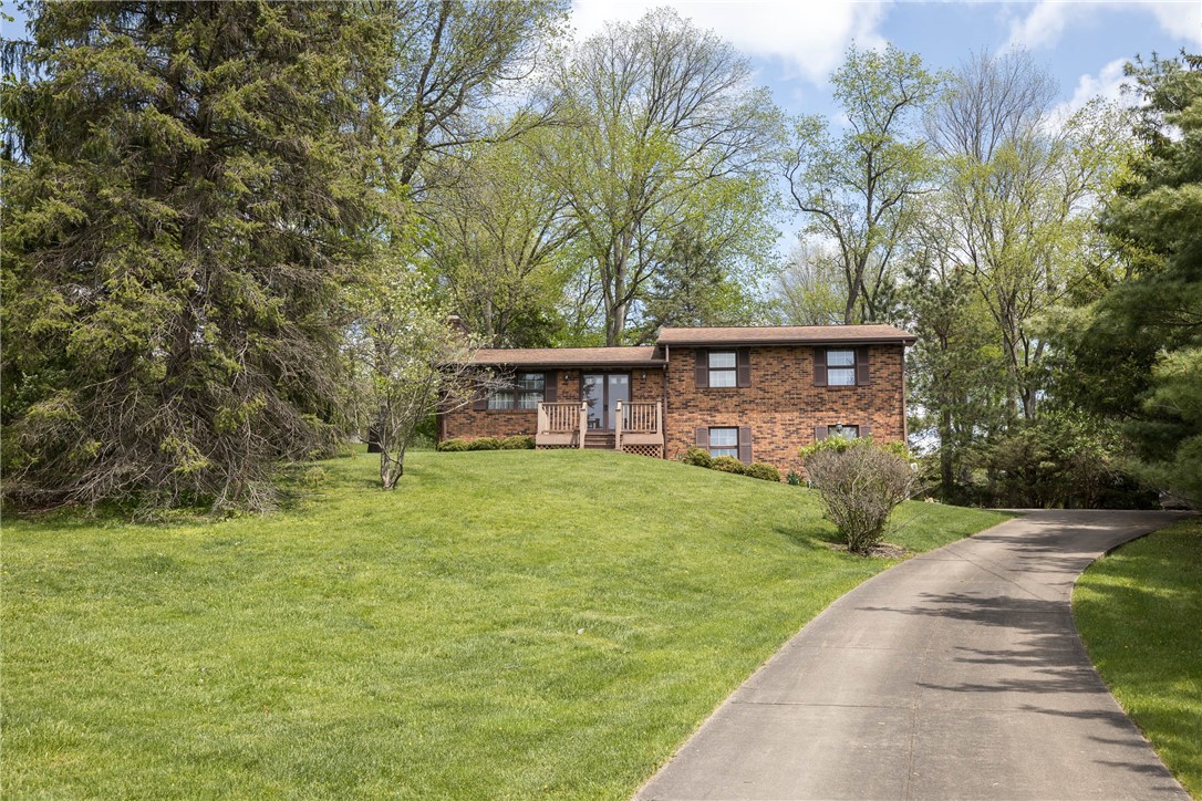 N Franklin Twp, Pennsylvania 15301, United States, 3 Bedrooms Bedrooms, ,3 BathroomsBathrooms,Residential,Pending,122537