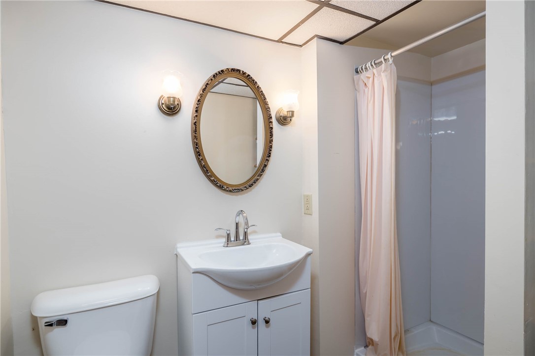 N Franklin Twp, Pennsylvania 15301, United States, 3 Bedrooms Bedrooms, ,3 BathroomsBathrooms,Residential,Pending,122537