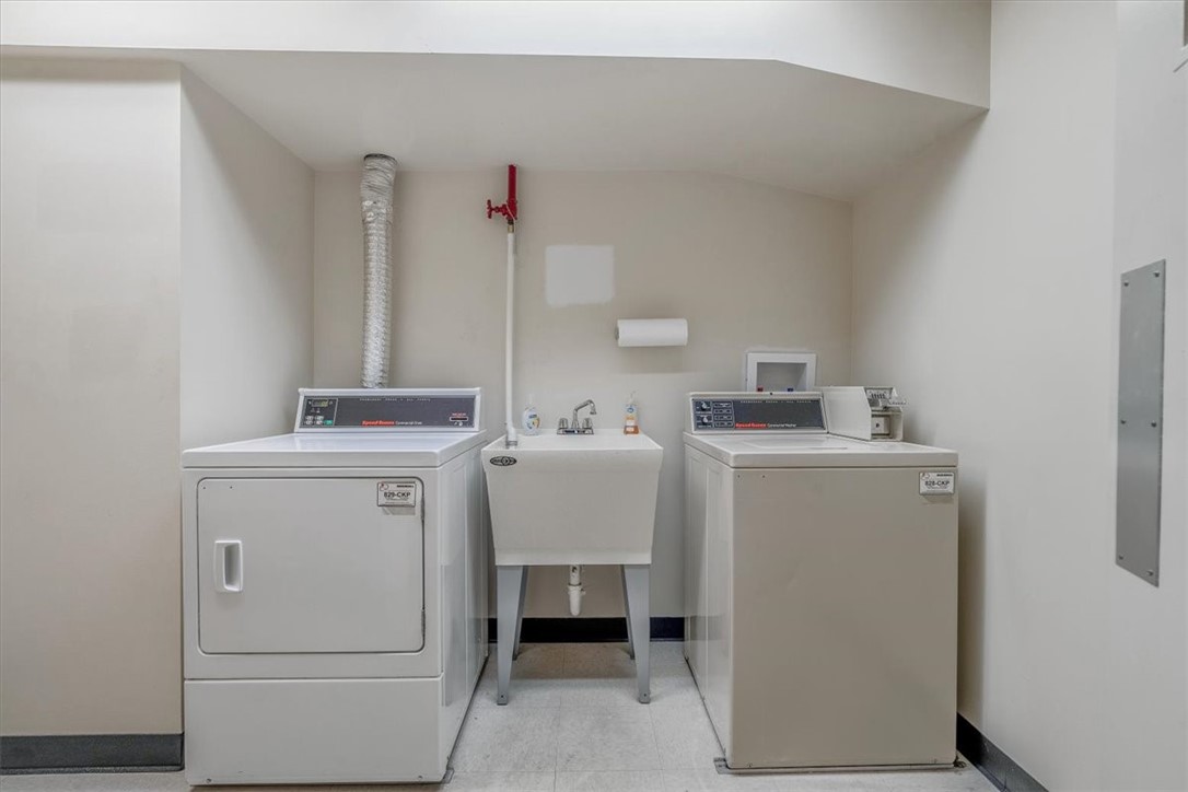 Mt Lebanon, Pennsylvania 15228, United States, 1 Bedroom Bedrooms, ,1 BathroomBathrooms,Residential,Active,180784