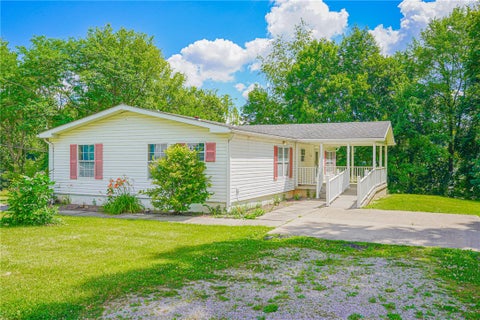 Photo of 1107 23rd St, Beaver Falls, PA 15010 (MLS # 1762359)