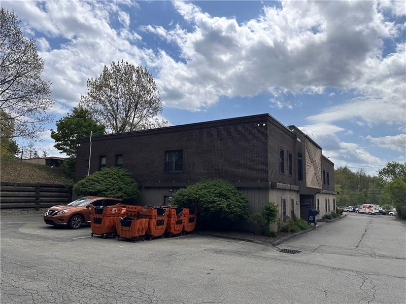 McCandless, Pennsylvania 15127, United States, ,Commercial,Active,6452