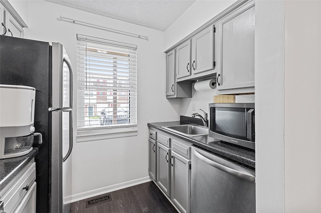 121 Woodhaven Dr